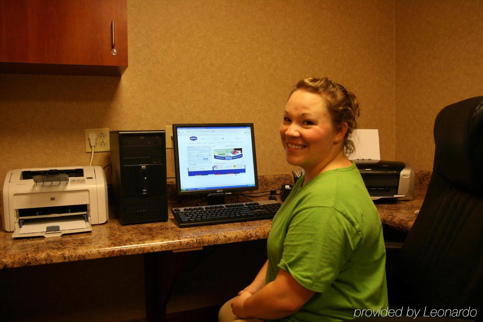 Hampton Inn & Suites Wilmington Facilities photo
